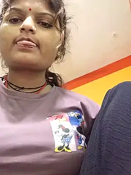 Snapshot of Hot_mirchjii chatting on October 19, 1:06 am Hot mirchjii online show from October 19, 1:06 am