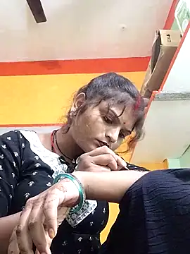 Snapshot of Hot_mirchjii chatting on November 6, 9:10 am Hot mirchjii online show from November 6, 9:10 am