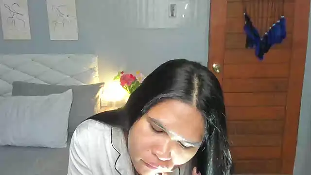 AlianaBlair online show from September 13, 1:00 pm