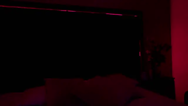 Snapshot of GabyMoreau chatting on October 25, 8:14 pm GabyMoreau online show from October 25, 8:14 pm