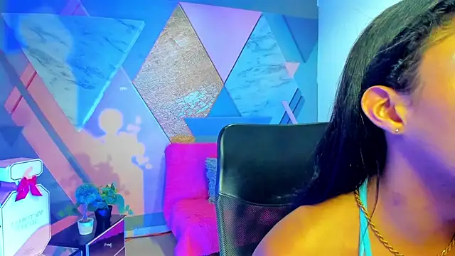 keytinthomson  online show from October 27, 8:24 pm