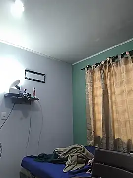 Snapshot of saenz_eymi chatting on June 11, 5:00 pm saenz eymi online show from June 11, 5:00 pm