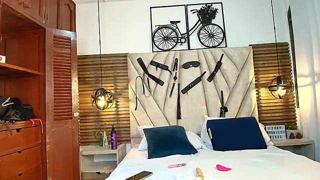 Cinthiabaker online show from November 17, 11:38 am