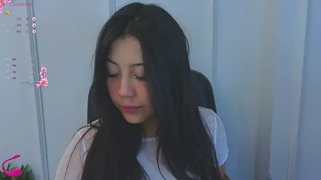 Kuro Ren online show from November 10, 1:54 pm