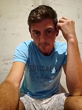 Alex-andru88 online show from October 10, 7:35 pm