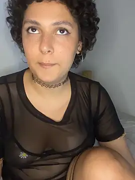 Snapshot of OliviaWild_ chatting on May 21, 2:18 am OliviaWild online show from May 21, 2:18 am
