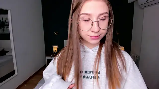 Snapshot of EditaBand chatting on February 4, 8:14 pm EditaBand online show from February 4, 8:14 pm