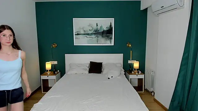 Snapshot of EditaBand chatting on March 20, 6:46 pm EditaBand online show from March 20, 6:46 pm