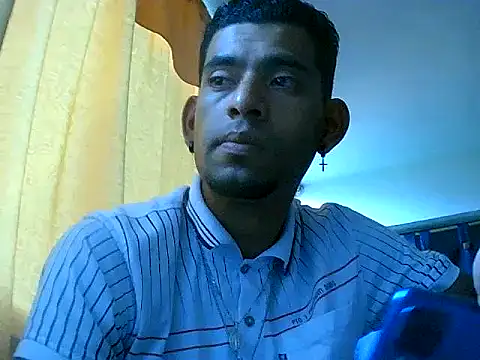 Snapshot of Negritohot2828 chatting on April 21, 9:39 pm Negritohot2828 online show from April 21, 9:39 pm