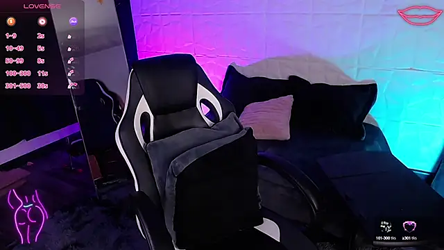 violetjane online show from September 18, 1:57 pm