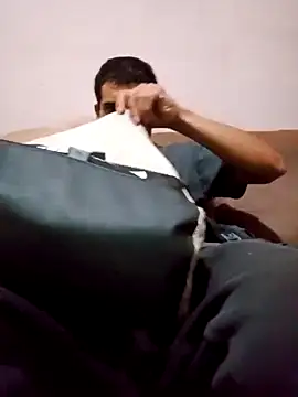 Golonzo1996 online show from October 8, 10:51 pm