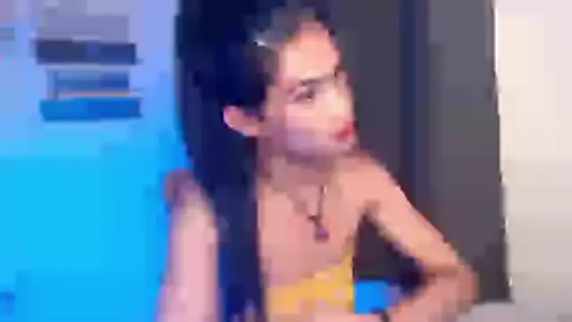 Snapshot of bellalot chatting on November 8, 11:43 am bellalot online show from November 8, 11:43 am