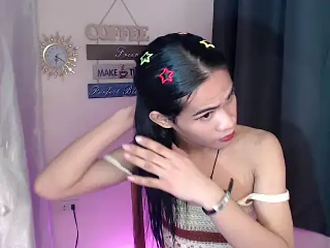 Snapshot of bellalot chatting on November 22, 9:47 pm bellalot online show from November 22, 9:47 pm