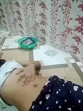 Snapshot of Meenaksi-singh chatting on September 19, 9:37 pm Meenaksi-singh online show from September 19, 9:37 pm