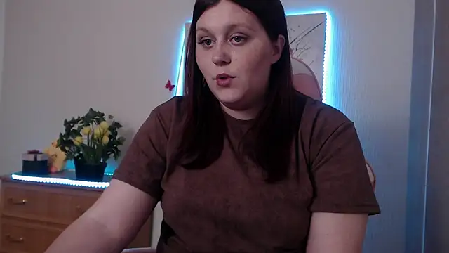 Alisawoods  online show from May 6, 1:16 pm