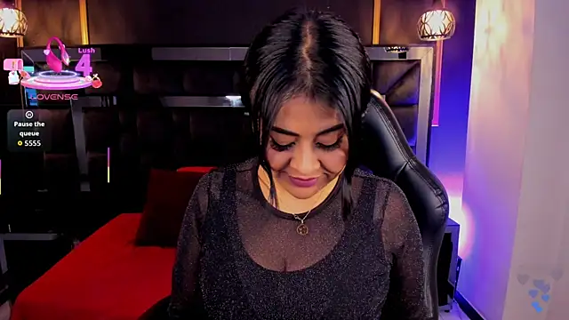 Aniajoness  online show from April 30, 4:19 am