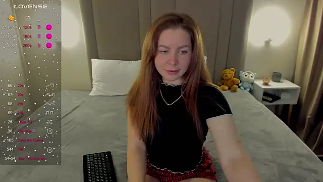 MikaBloom online show from March 6, 1:57 am