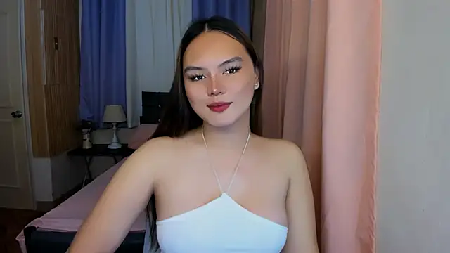 Snapshot of ameliamaureen chatting on May 13, 4:15 pm ameliamaureen online show from May 13, 4:15 pm