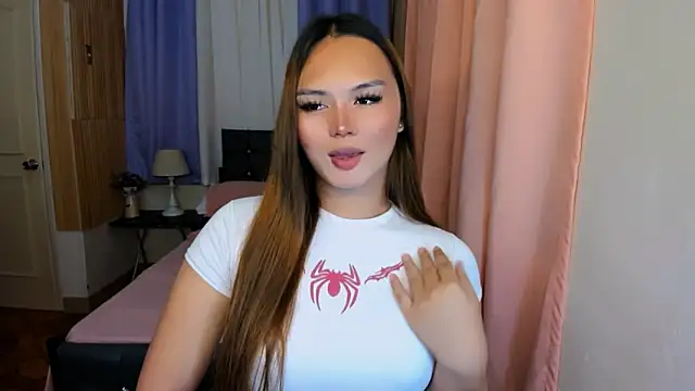 Snapshot of ameliamaureen chatting on May 30, 4:37 pm ameliamaureen online show from May 30, 4:37 pm