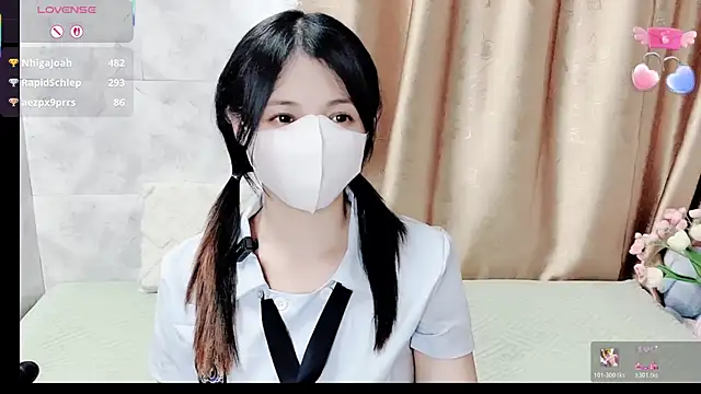 phuongnhi  online show from February 24, 4:05 pm