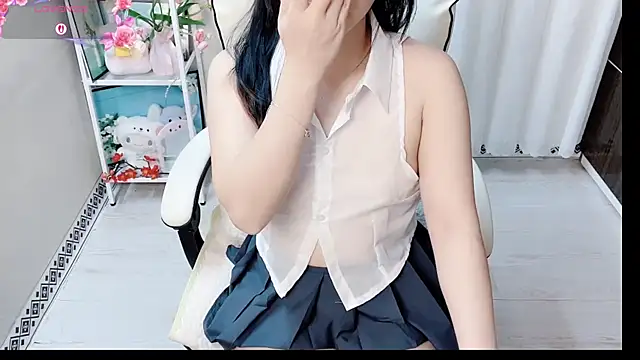 Snapshot of phuongnhi_ chatting on June 10, 12:26 pm phuongnhi online show from June 10, 12:26 pm