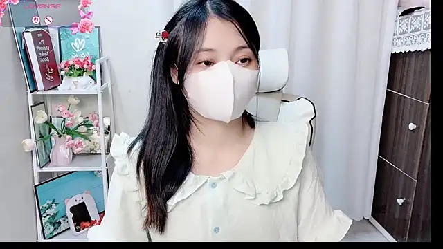 Snapshot of phuongnhi_ chatting on June 26, 12:31 pm phuongnhi online show from June 26, 12:31 pm