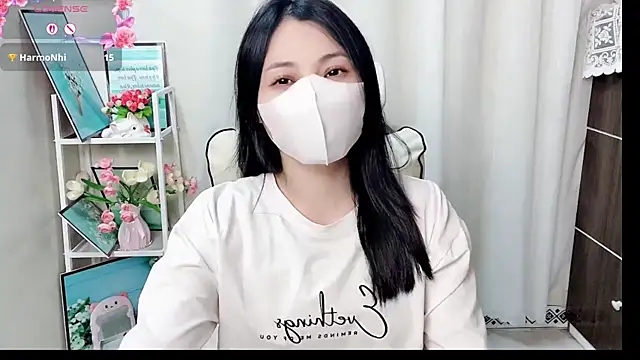 Snapshot of phuongnhi_ chatting on July 19, 1:59 pm phuongnhi online show from July 19, 1:59 pm