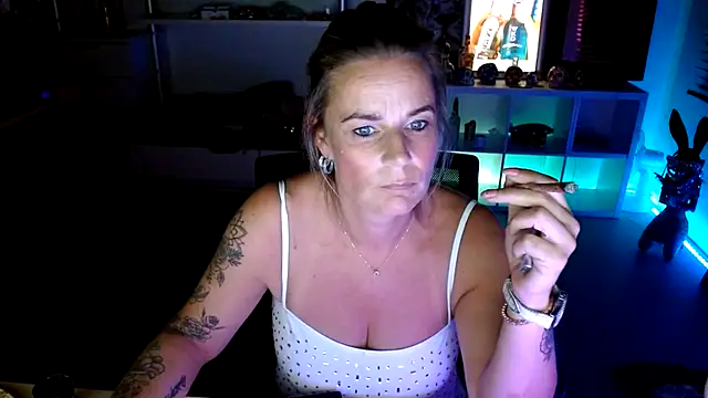 Mrs-Aurora online show from October 13, 8:42 pm