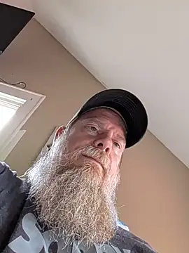 sizableunicorn7 online show from May 18, 9:20 pm