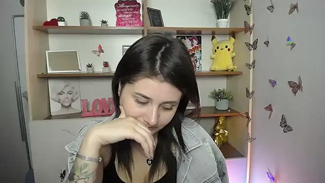 Snapshot of Katrin_kiss_ chatting on June 18, 11:58 am Katrin kiss online show from June 18, 11:58 am