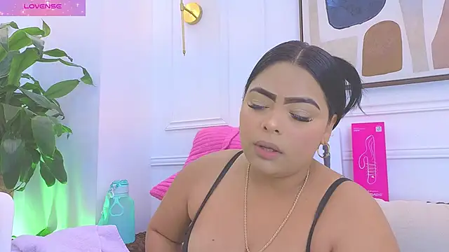Snapshot of Daisy_Price chatting on May 20, 9:59 am Daisy Price online show from May 20, 9:59 am