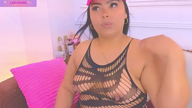 Snapshot of Daisy_Price chatting on June 7, 11:58 am Daisy Price online show from June 7, 11:58 am