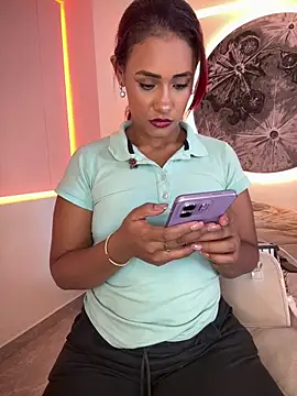 Snapshot of DollyBrowncc chatting on May 8, 3:56 am DollyBrowncc online show from May 8, 3:56 am