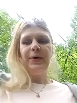 Snapshot of TsPostophere chatting on June 1, 12:18 pm TsPostophere online show from June 1, 12:18 pm
