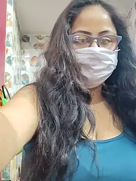 Snapshot of nisha_1110 chatting on April 6, 2:07 pm nisha 1110 online show from April 6, 2:07 pm
