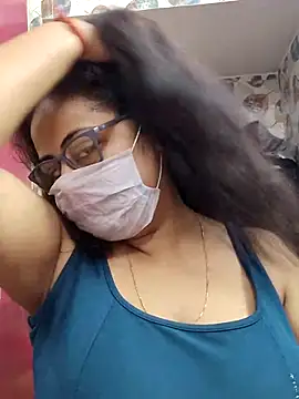 Snapshot of nisha_1110 chatting on April 27, 2:26 pm nisha 1110 online show from April 27, 2:26 pm