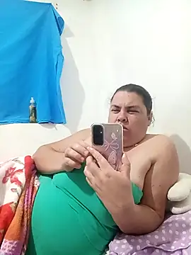 yaneth  online show from December 17, 1:00 am