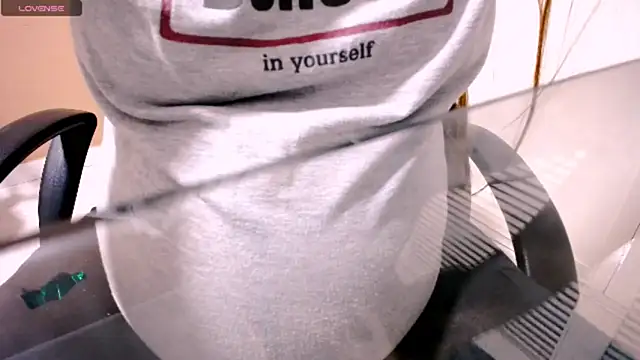 charlothee12 online show from December 21, 2:19 am