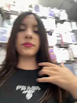 Snapshot of Katie_rawwww chatting on January 6, 4:54 pm Katie rawwww online show from January 6, 4:54 pm