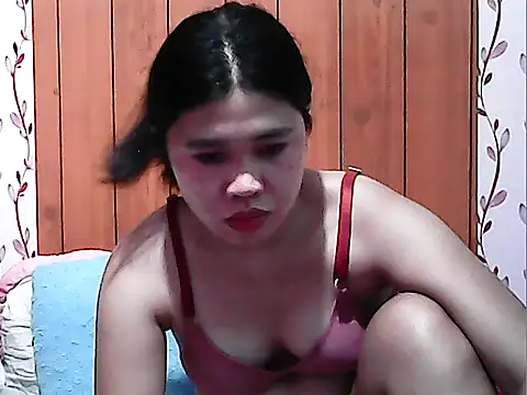 Snapshot of Hydra21 chatting on June 6, 1:38 pm Hydra21 online show from June 6, 1:38 pm