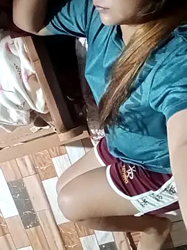 Snapshot of yuana25 chatting on February 23, 2:14 pm yuana25 online show from February 23, 2:14 pm