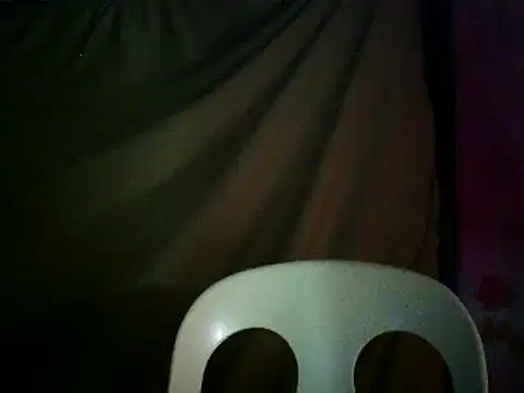 Snapshot of yuana25 chatting on March 19, 9:57 am yuana25 online show from March 19, 9:57 am