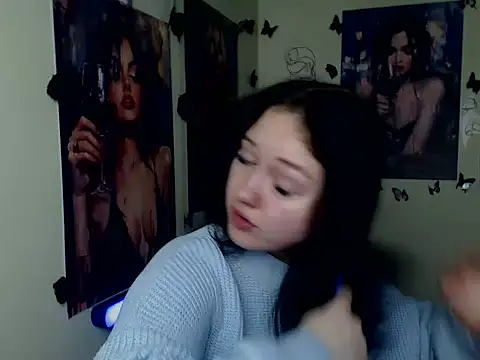 LadyAlice  online show from December 3, 6:54 am