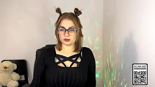 Snapshot of Ruthless_111 chatting on October 14, 12:50 pm Ruthless 111 online show from October 14, 12:50 pm