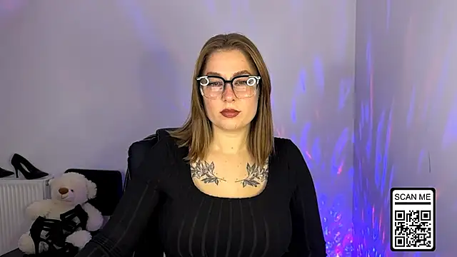 Snapshot of Ruthless_111 chatting on October 27, 7:18 pm Ruthless 111 online show from October 27, 7:18 pm