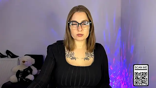 Snapshot of Ruthless_111 chatting on October 29, 8:32 pm Ruthless 111 online show from October 29, 8:32 pm