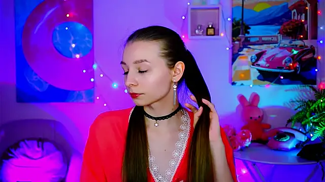 JulieDaniel online show from February 20, 7:54 am