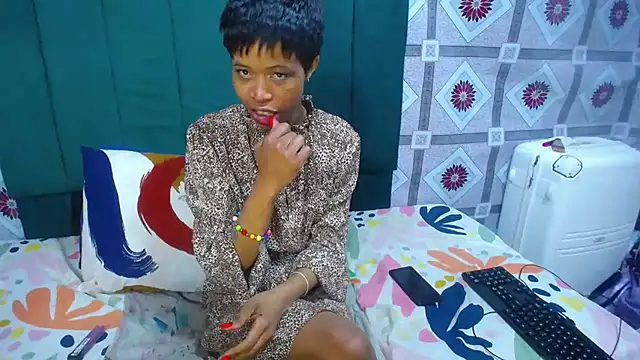 SexyChantyBabe25 online show from July 16, 5:46 am