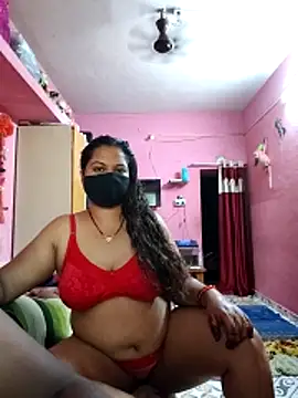 Snapshot of biggbobbsgirl chatting on April 4, 2:43 am biggbobbsgirl online show from April 4, 2:43 am