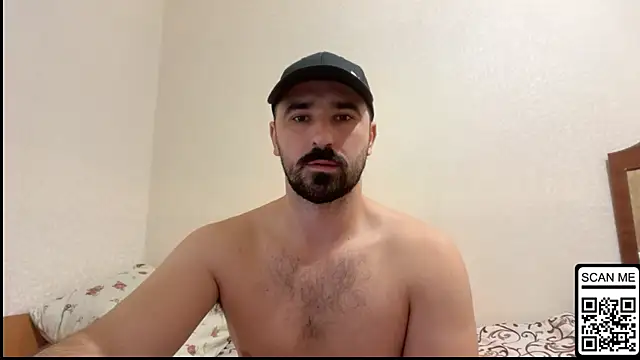 Snapshot of Hard_to_Obey chatting on October 23, 6:39 pm Hard to Obey online show from October 23, 6:39 pm